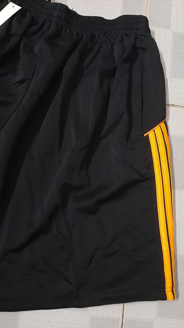 quần short ok , theo mình đánh giá là khá dày , số tiền bỏ ra thì rẻ mà nhận dc cái quần như vậy thì quá là ok luôn , có túi khóa dây kéo tiện lợi luôn . hài lòng 5 sao quần short ok , theo mình đánh giá là khá dày , số tiền bỏ ra thì rẻ mà nhận dc cái quần như vậy thì quá là ok luôn , có túi khóa dây kéo tiện lợi luôn . hài lòng 5 sao