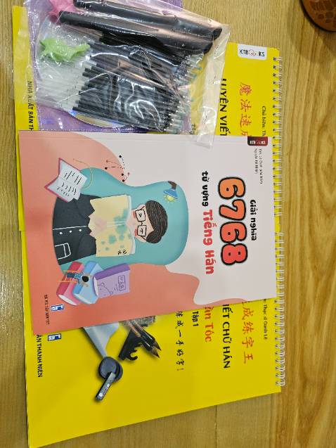 Nội dung sách hay trình bày dễ hiểu, giao hàng nhanh, chất lượng tốt.