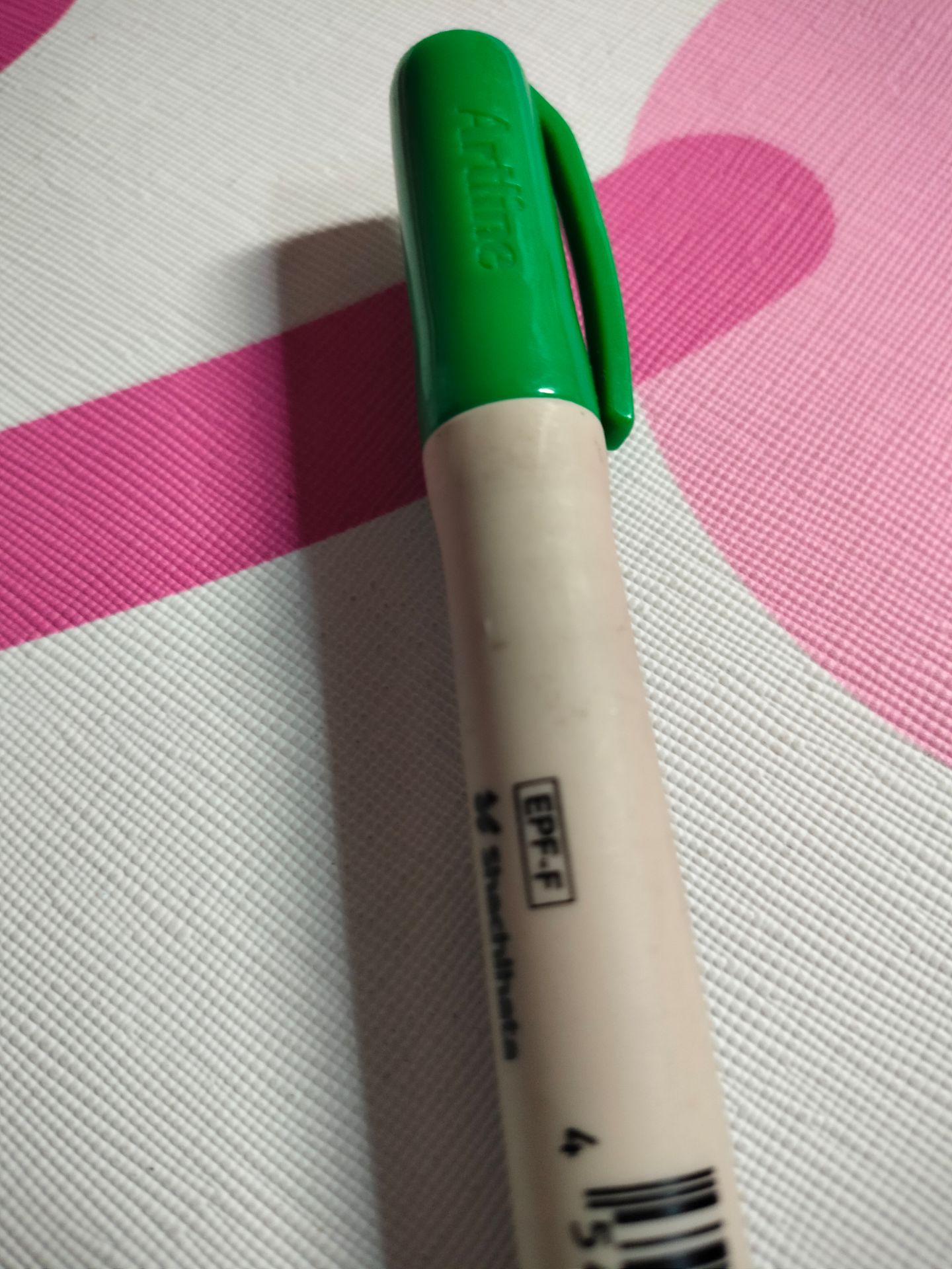 bị chày sứt quá trời luôn:(