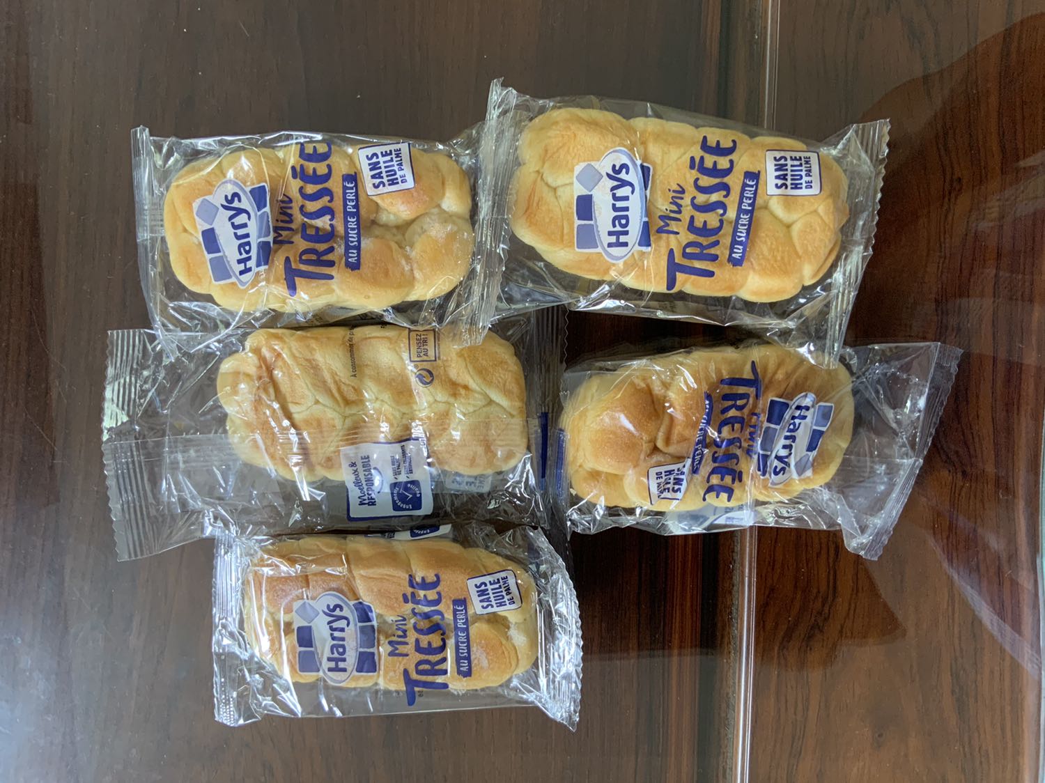 Hàng về tới trạm vc kg giao hàng , nói là đang giản cách kg giao dc