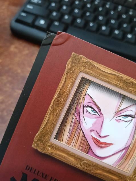 Bị cấn ngay góc. Vì không có ý định mua bán lại nên lỗi này ko thành vấn đề, nhờ tiki lưu ý thêm nhé. Cảm ơn