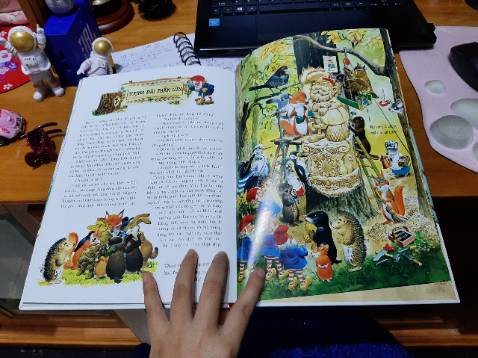 sách đẹp vô cùng nha , xem quyển này xong rồi phải góp tiền mua thêm 3 quyển còn lại trọn bộ chuyện rừng luôn mới được , 10điểm , mình quay lại clip review luôn mà ko đăng lên được