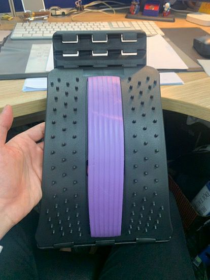 Sản phẩm chắc chắn, mk 70kg cứ sợ bị gãy nhưng mà chắc thật. Hàng đẹp , giao nhanh nha mn