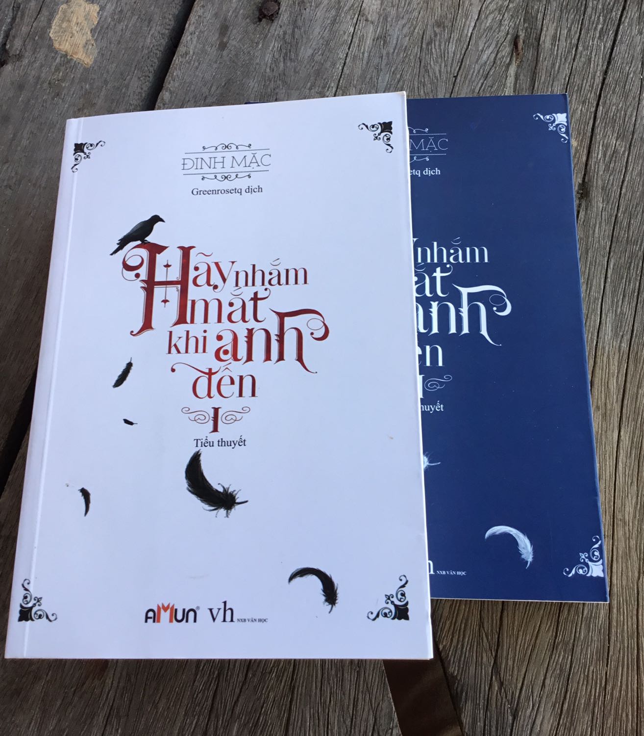 Mình đánh giá tập 1 rồi nay mình đánh giá tiếp tập 2 luôn.
Chất lượng rất ổn
Mình mua sách Tiki hầu hết chất lượng rất tốt luôn, chắc do ăn ở không đến nỗi nào =))
Anh shipper cũng nhẹ nhàng lắm luôn
Sách mình đặt chưa 2 ngày là tới rồi ❤️????
Chỉ ngoại trừ cuốn Your Name và 5cm/s thôi