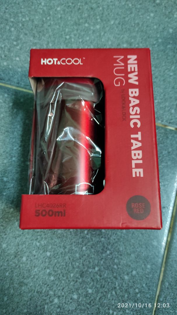 Dù nhận hàng khá trễ, nhưng bạn giao hàng của Tiki khá nhiệt tình, nên thể trách được do ảnh hưởng dịch mà. Còn sản phẩm Lock &  Lock thì không có gì để chê rồi. Nhất là cái màu, nhìn rất hài lòng.