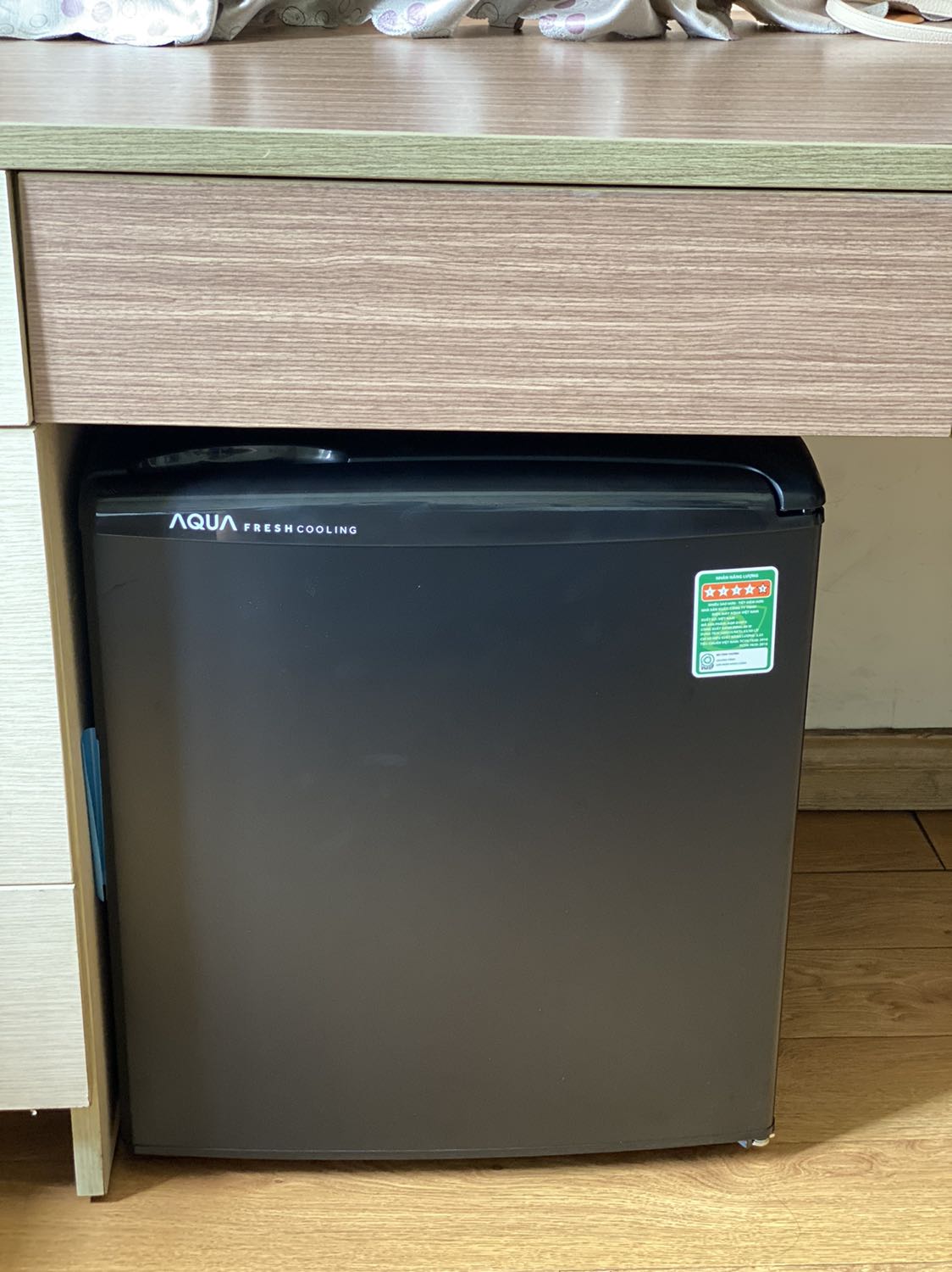 Máy chạy khá ổn sau 1 tháng dùng, đủ lạnh, ít đóng tuyết sau 1 tháng. Tiki giao hàng siêu nhanh