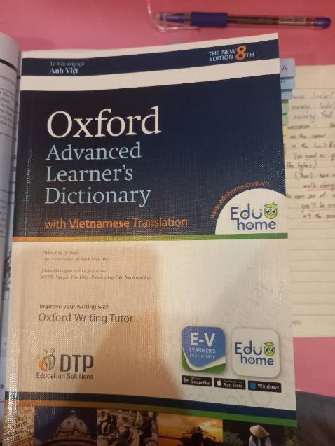 Vì từ điển dày nên giấy sẽ mỏng. Mực in rõ ràng, sắc nét, đóng chắc chắn. Giá cả hợp lý👍
