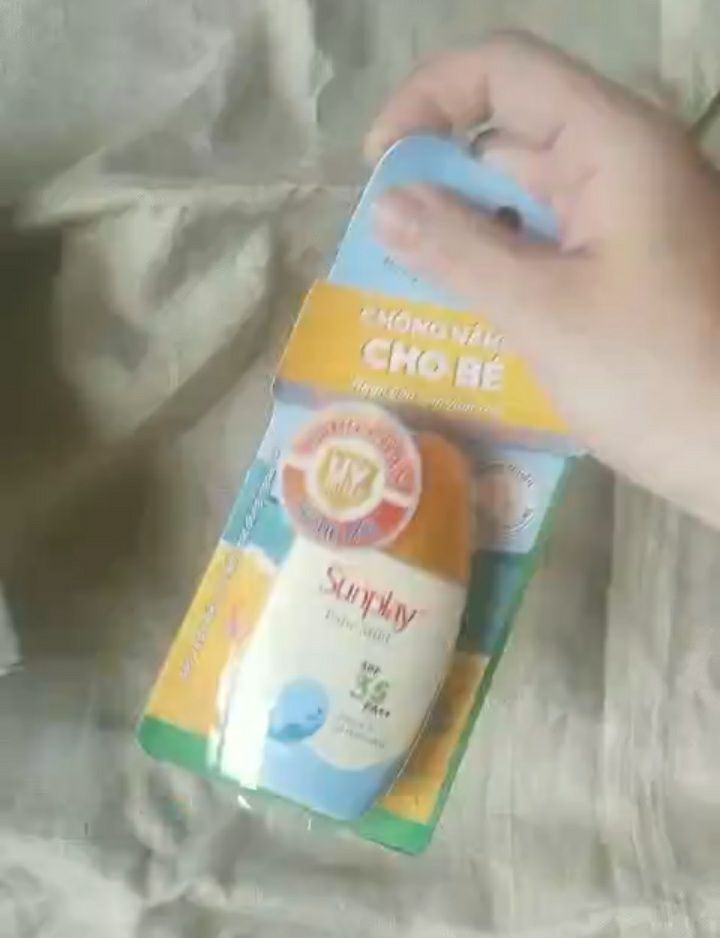 Giao hàng nhanh. Đóng gói chắc chắn. Sản phẩm phù hợp cho da nhạy cảm của các bé.