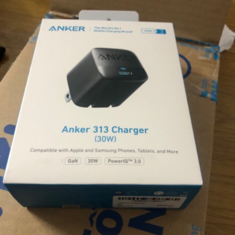 Đóng gói cẩn thận, giao nhanh. Ngoại hình đẹp. Mới sạc vài lần ok