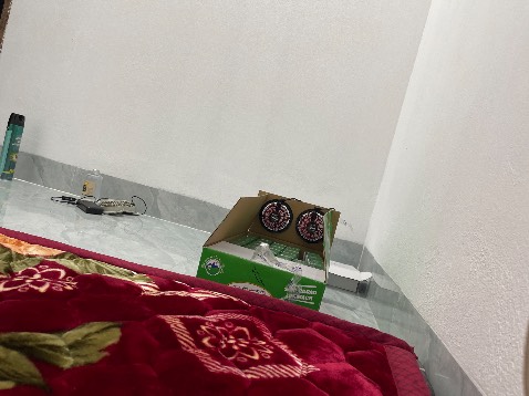 Quạt cũng khỏe đó pin thì dùng chắc dc 8tiếng/ ngày 
Mỗi tội mới đầu thì đã cháy 2 quạt 
Nhưng mà đã dc hỗ trợ gửi lại cho 2 cái mới rồi 
Không biết dùng hết bảo hành 12 tháng liệu có bị vấn đề gì không