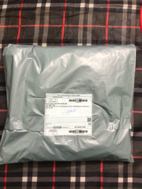 Trc đặt màu đen. Ship đúng màu. Lần này đặt màu xám mà ra màu như này. Ko ưng lắm!