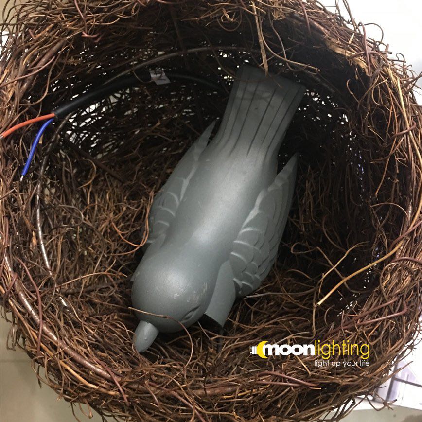 Miếng gỗ mỏng, và rất dễ xước tay chân cho trẻ vì là gỗ dán gỗ ép.