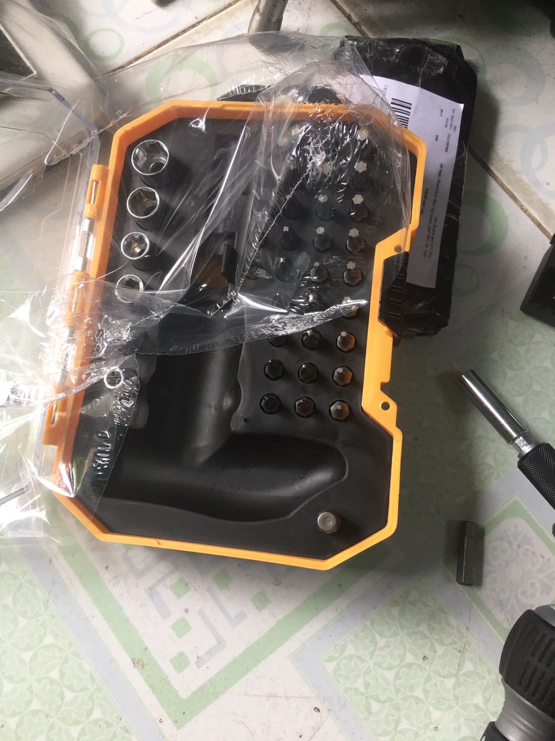 sp chính hãng, đóng gói tốt, hộp nguyên vẹn, rất hài lòng. thank tiki & shop