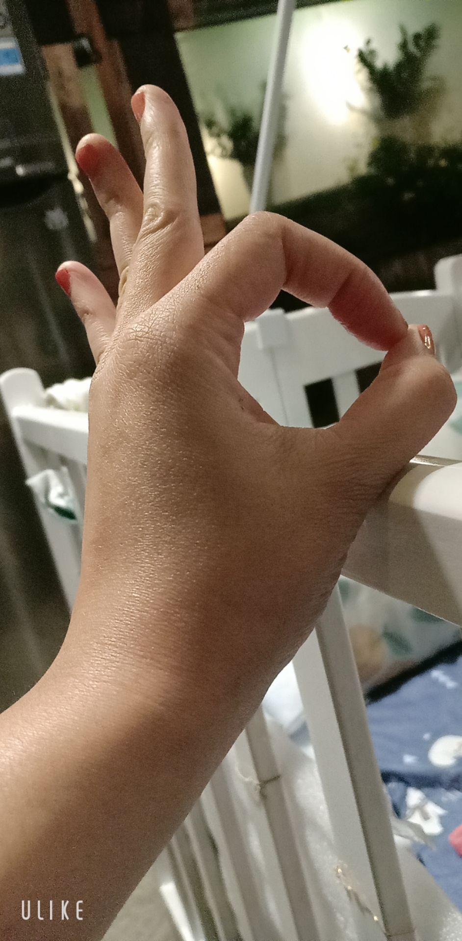 tô nặng lắm luôn mà cho đồ ăn vô cũng đẹp mắt 🥰