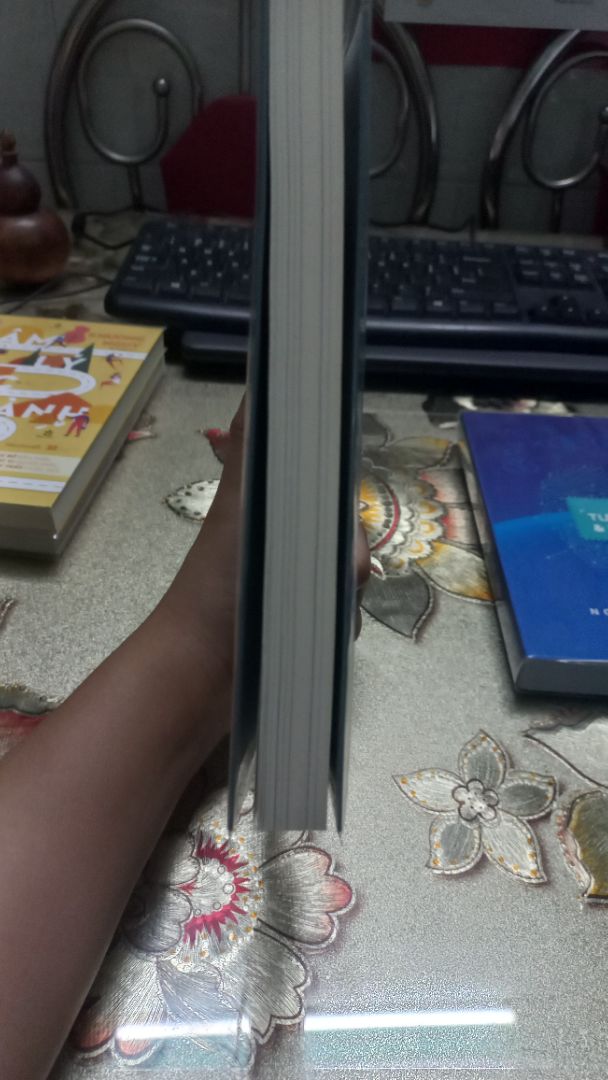 Sách bọc đẹp. Giao hàng nhanh. Do là sách của Steve Harvey nên mình khá tin tưởng. Do chưa đọc nên mình chưa nhận xét nội dung được 😊