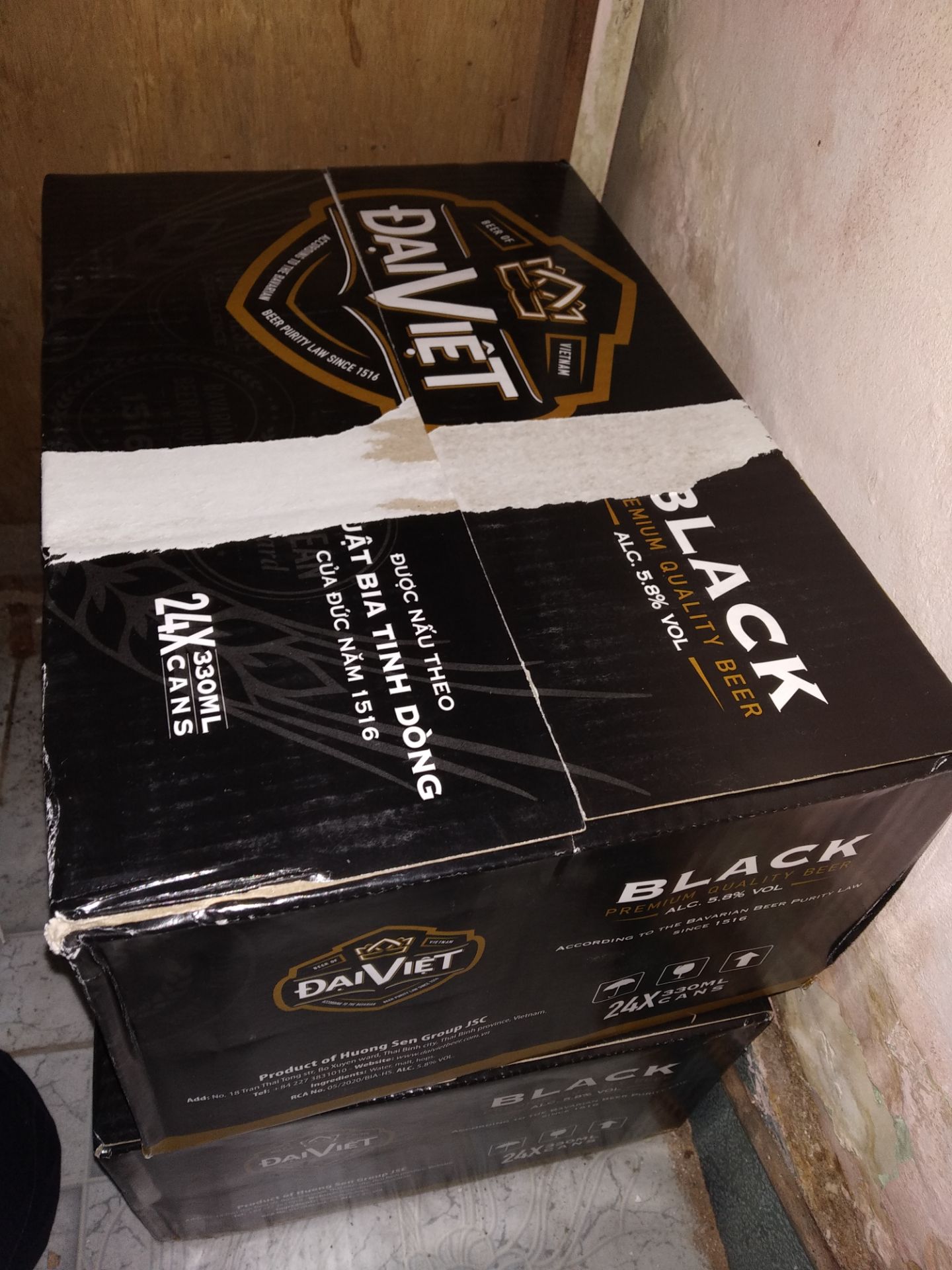 Giao hàng đúng ngày. Bia date còn dài