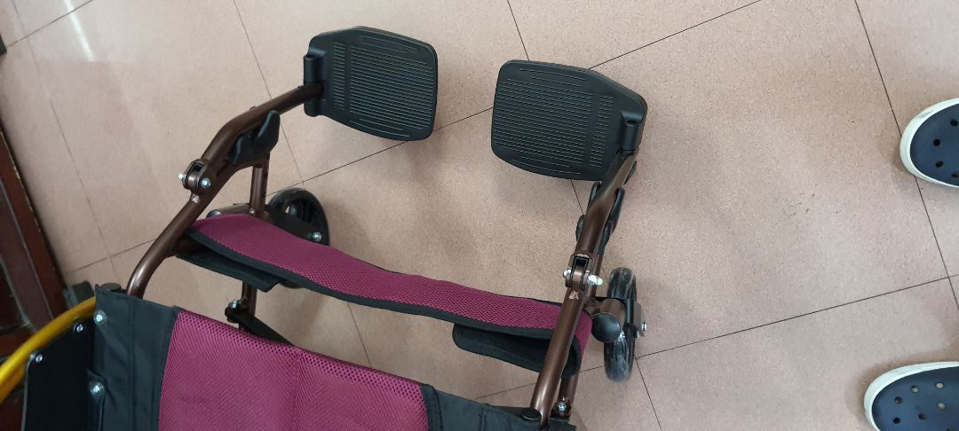 Thất vọng vô cùng, giao hàng không đúng theo hàng mẫu trong hình Thất vọng vô cùng, giao hàng không đúng theo hàng mẫu trong hình