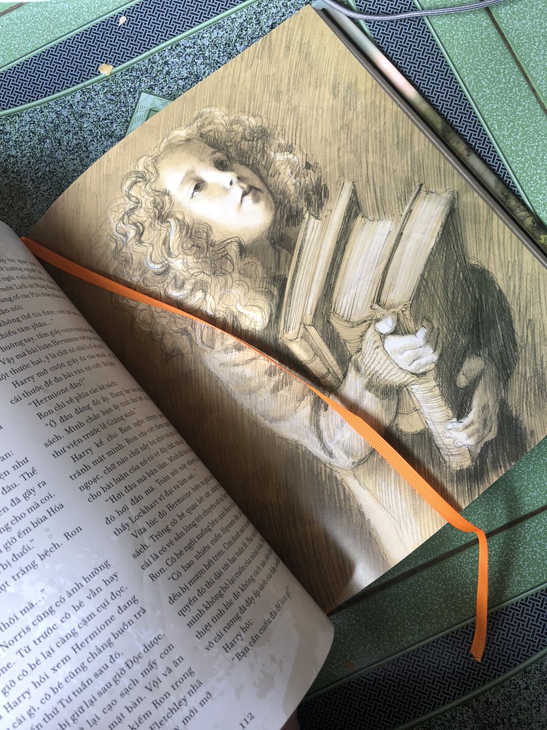 giao hàng rất nhanh, đóng gói cẩn thận, truyện không bị hư hại, rất đẹp, nói chung là thích lắm🥰