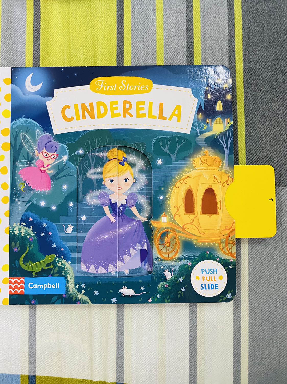 Giao hàng rất nhanh. Sách đẹp, đóng gói cẩn thận. Nội dung đơn giản phù hợp với các bé nhỏ.