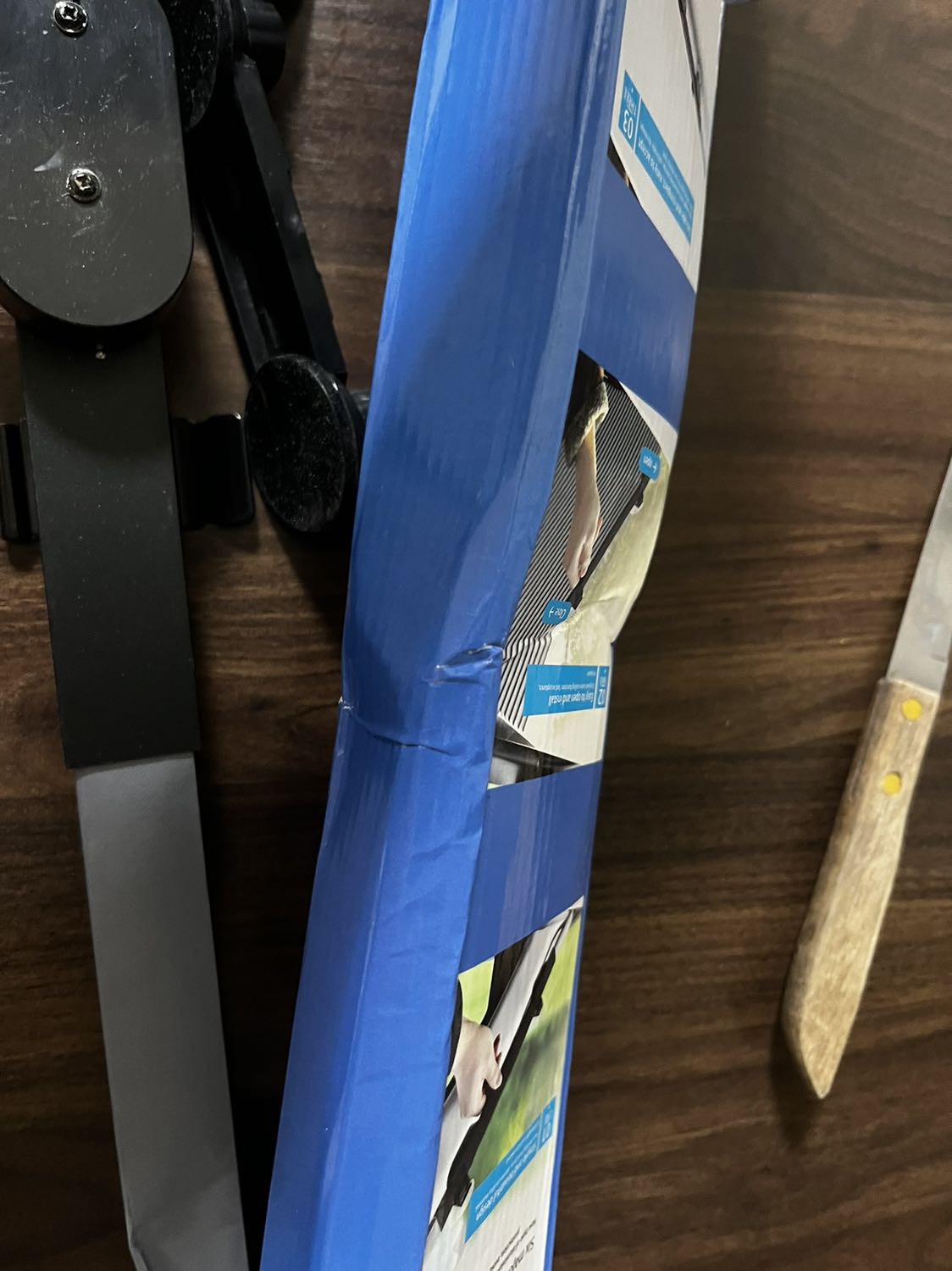 Sản phẩm bị cong mép, gỉ sét, hộp sản phẩm khi nhận bị móp, cong. Chưa thử gắn, sẽ phản hồi sau