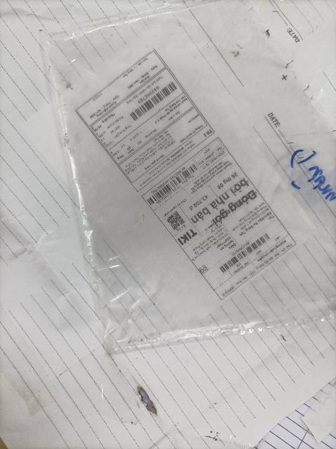 Shop gói hàng sơ xài quá, sách nhận về chỉ gói bằng 1 lớp giấy +túi kính mỏng, sách nhăn+còn có 1 đốm mài cháy nữa