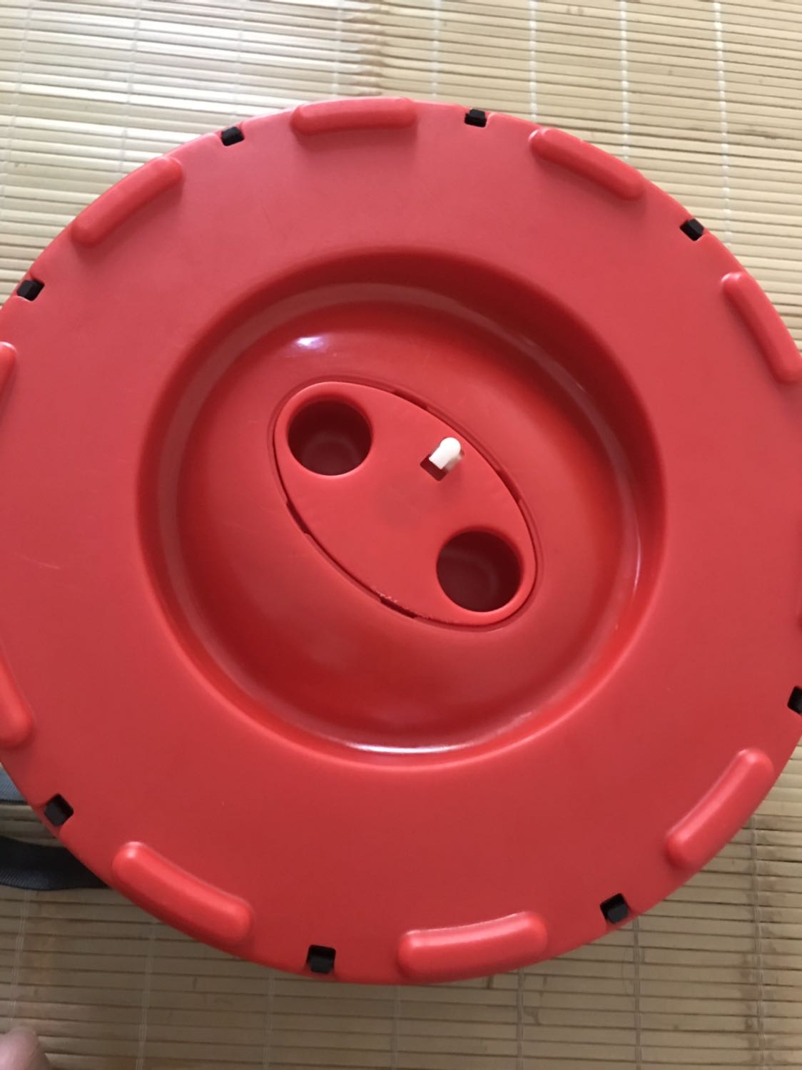 Giao hàng nhanh. Hàng đep., chắc chắn đúng như hình. Có điều khi mở ra gập lại không khít như ban đầu. Tạm chấp nhận