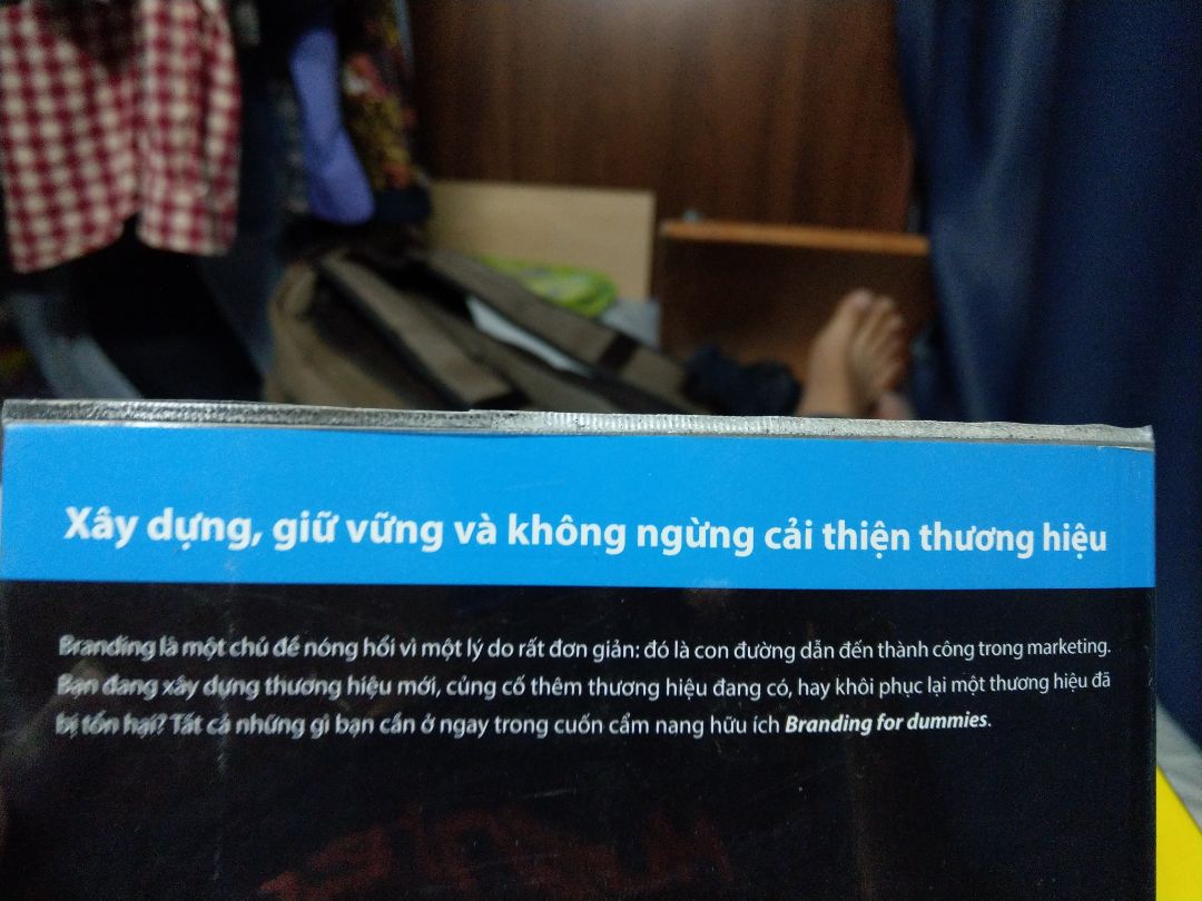 Mình mua 4 cuốn forr Dummies thì 4 cuốn bọc book care đều tệ.