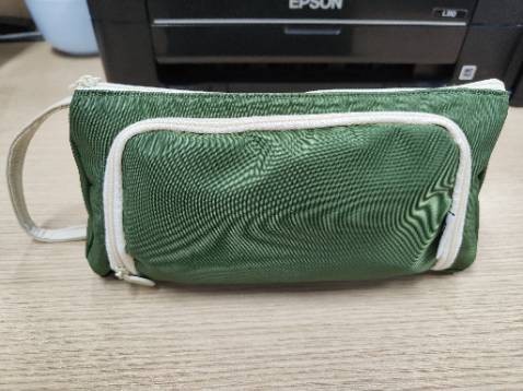 Kiểu dáng thiết kế đẹp, chắc chắn. Shop giao hàng nhanh, đóng gói cẩn thận