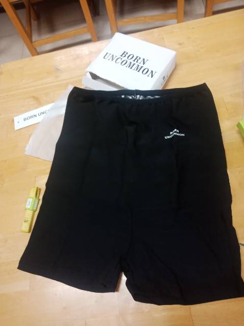 Sản phẩm đúng với mô tả, mặc được.