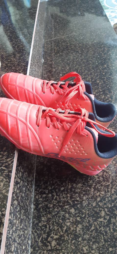 Sản phẩm giao về không đúng màu đã chọn, lại còn không cho xem hàng trước khi thanh toán. *** đảo, shop làm ăn như ***