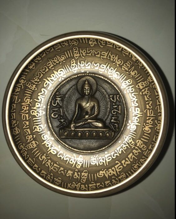 Chuông rất đẹp. Âm thanh cao, sáng và trong trẻo. Rất cảm ơn shop và người làm ra chuông.