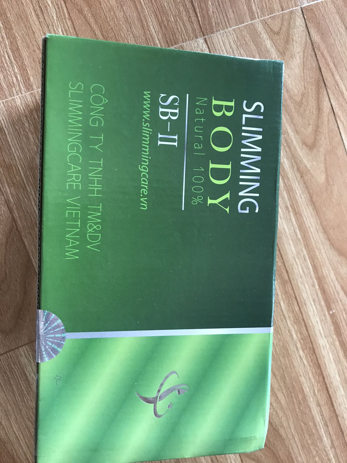 Mình chụp để cho mn rõ nhé. Sp y hình. Sài mới mấy ngày nên chưa biết như thế nào. Nhưng mình nghĩ ủ xong các bạn nên nịt đai nịt để định hình thì sẽ giảm ok hơn