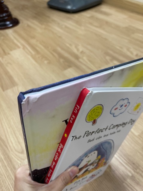 Ghét nhất mua sách mà gãy gáy