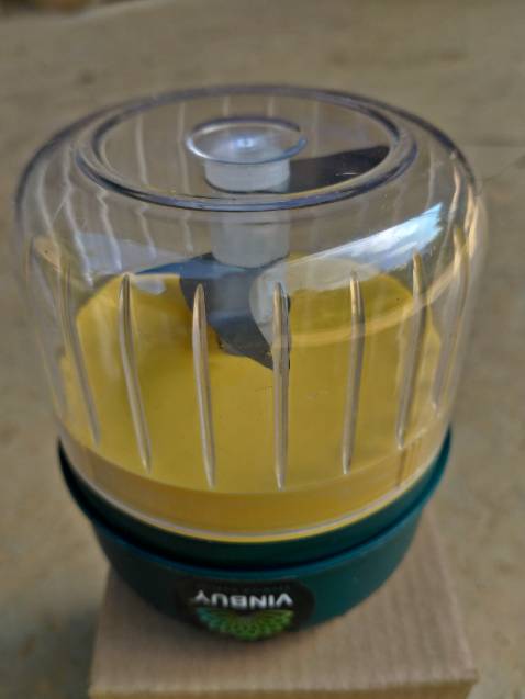 Chắc chắn, nhỏ gọn,tiện ích,dễ sử dụng,dễ vệ sinh.