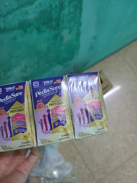 Giao hàng nhanh , date xa. Bé mới uống nhưng cũng khá thích