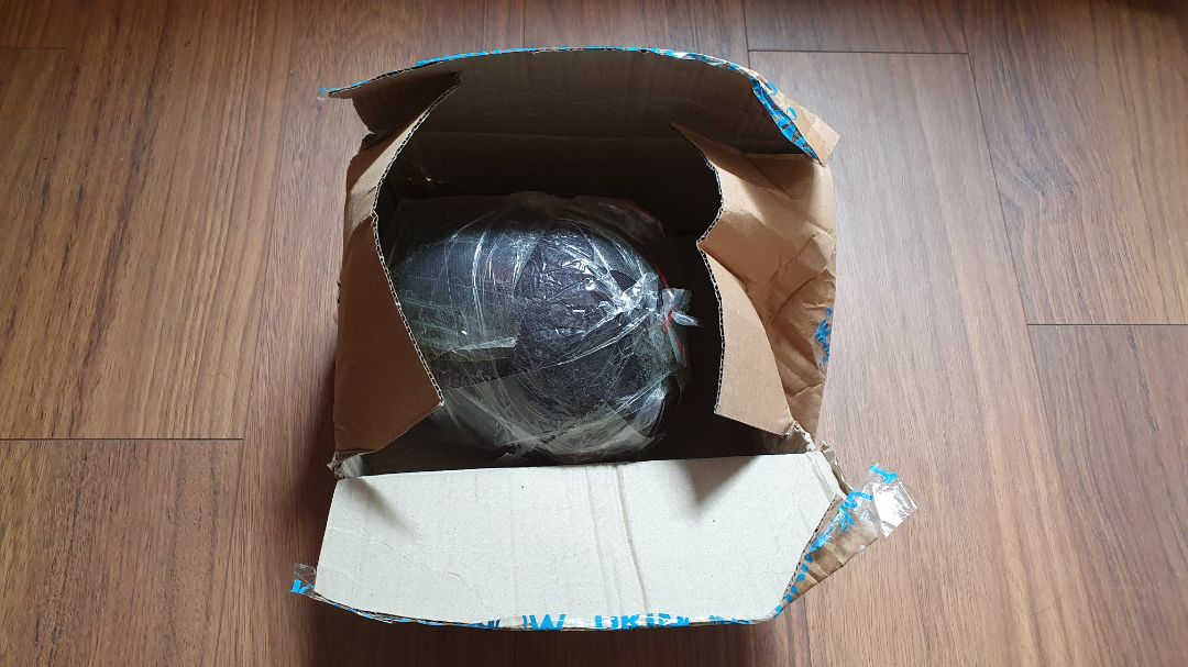 Rất thất vọng !!!
Đóng gói hàng ẩu, tựa lưng và gối đầu không đồng bộ thương hiệu.
Gần đây 4 lần liên tiếp tôi phải đề nghị đổi trả vì sản phẩm k chất lượng. Tiki lưu ý giúp !!!