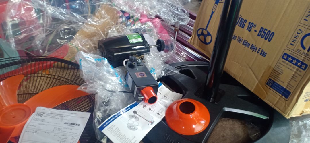 cái quạt thiếu 1khic sao ráp