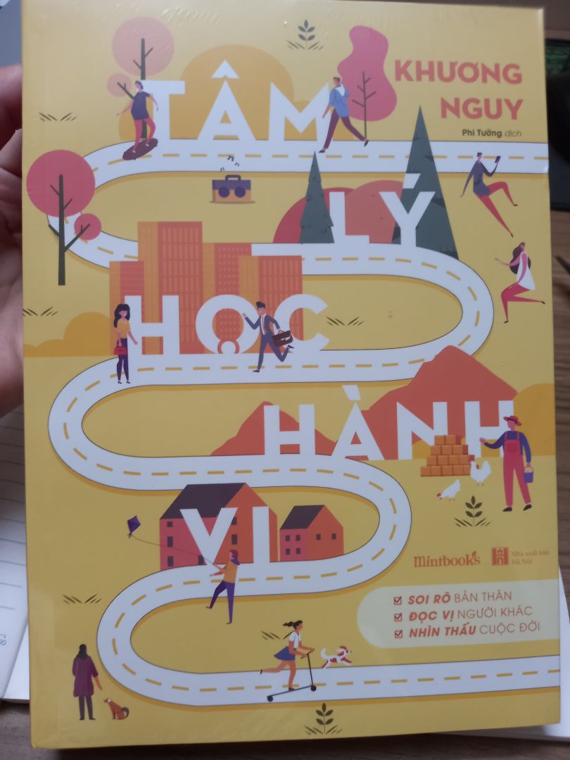 - Giao hàng nhanh. 
- Gói hàng cẩn thận, tiết kiệm. 
- Sách mới, cứng cáp, xinh xắn. 
- Giá rất okela (mình mua khi được sale 43%) và được tặng kèm bookmark cũng rất dễ thương. 
- Tiếc là không được thêm bookcare chứ không là 💯