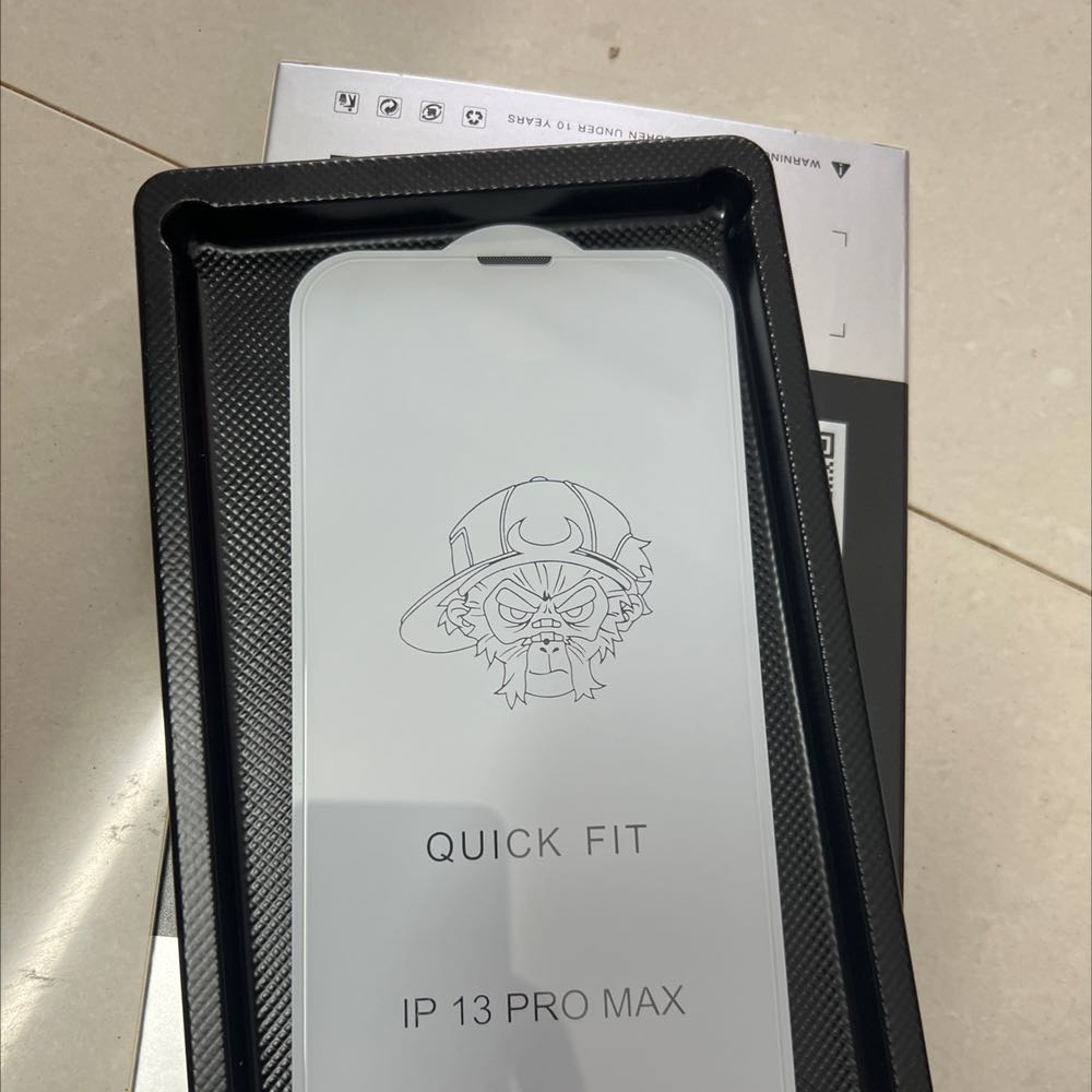 Đặt dán cam mà giao dán màn hình, shop làm ăn kiểu gì không hiểu nổi