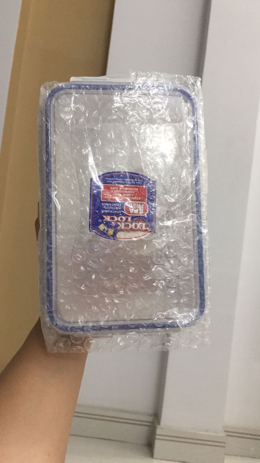 Yêu cầu Tiki TRẢ TIỀN lại cho mình. Mình đặt 2 hộp và cả 2 hộp đều KHÔNG ĐÚNG KÍCH THƯỚC như mô tả.

Mong Tiki hồi đáp sớm

Tiki nên xem xét lại tất cả các cửa hàng mình liên kết, chứ làm thế này rất tốn thời gian khách hàng