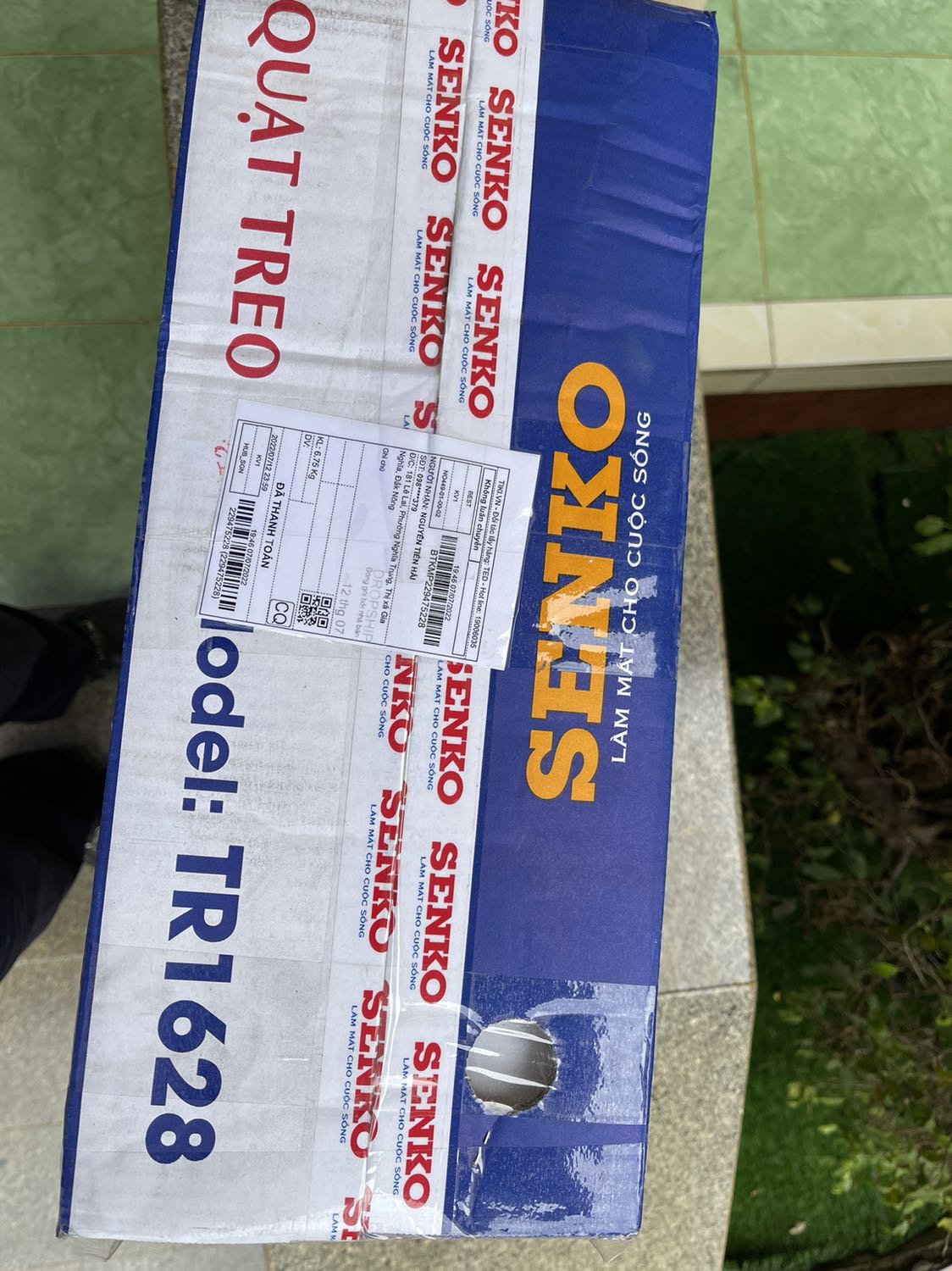 Đóng gói cẩn thận, nhìn OK nhưng độ bền thì phải chờ. Màu sắc ko giống màu mình chọn nhưng xài được, lần sau shop cần có ý kiến của kh nếu không đồng màu khách chọn Đóng gói cẩn thận, nhìn OK nhưng độ bền thì phải chờ. Màu sắc ko giống màu mình chọn nhưng xài được, lần sau shop cần có ý kiến của kh nếu không đồng màu khách chọn