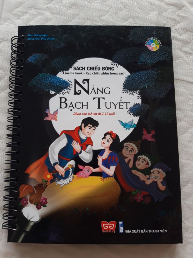 sách hơi xây xước một chút, tiki giao hàng nhanh