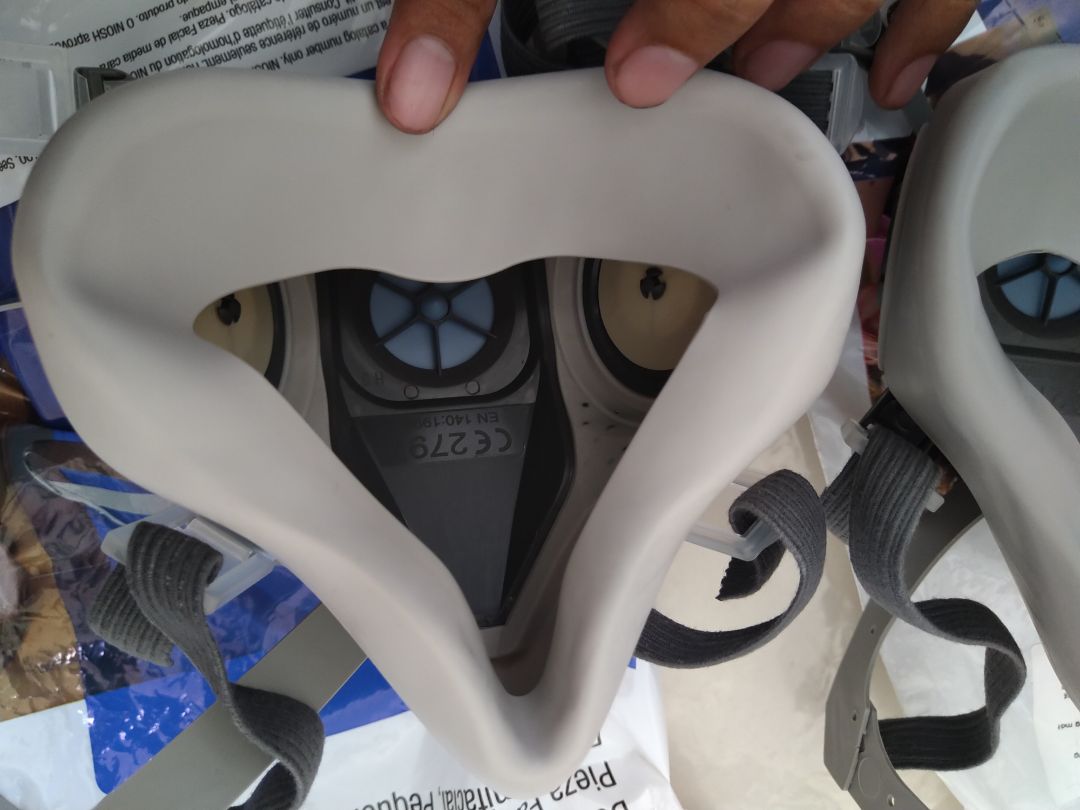 Nhỏ hơn mặt nạ 6200, phù hợp với nữ, người