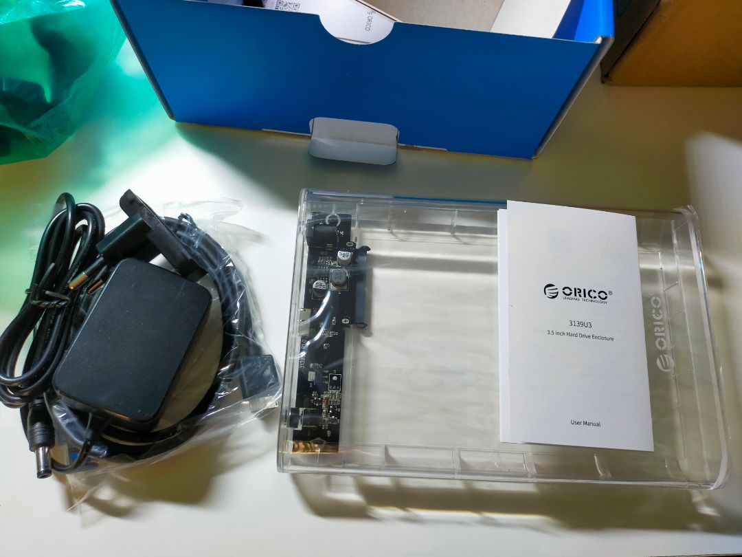 Sản phẩm khá là ok, có hộp của nhà sản xuất, tem nhà phân phối đàng hoàng. Sản phẩm mới hoàn toàn, rất đẹp, gắn vô rất chắc chắn, đọc dữ liệu rất tốt. Hoàn toàn xứng đáng với số tiền bỏ ra.