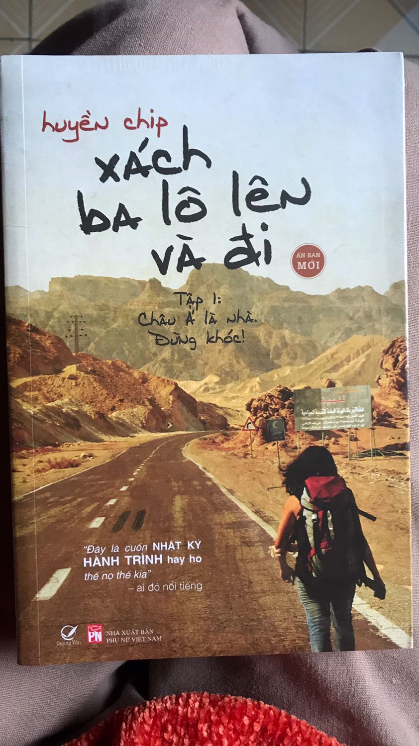 Giao hàng rất nhanh. Sách có màng co. Đã mua tặng 1 lần, lần này mua cho mình. Đây là một cuốn sách dù đứng trước nhiều đánh giá trái chiều thế nào cũng truyền cảm hứng!
