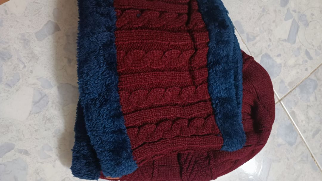 mũ đẹp, vải mềm mịn, chưa giặc ko biết xù lông ko