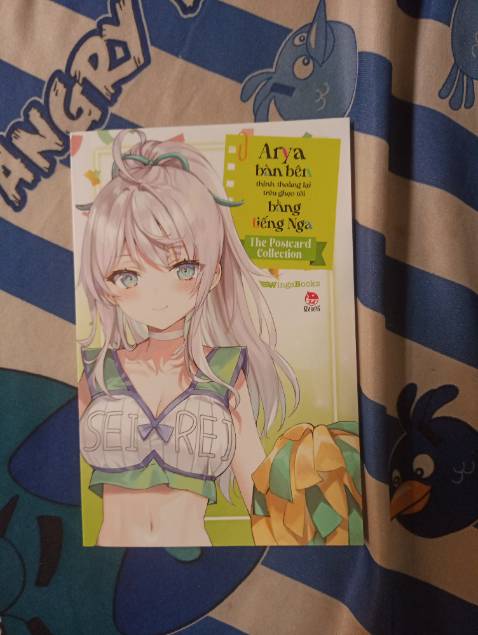 Bìa đẹp, chất lượng in tốt, chất lượng giấy tốt, nội dung truyện hay.
Giao hàng nhanh, quà tặng đầy đủ, nên thêm lớp chống sốc khi đóng gói hàng, tránh trường hợp bị hư hại khi vận chuyển.