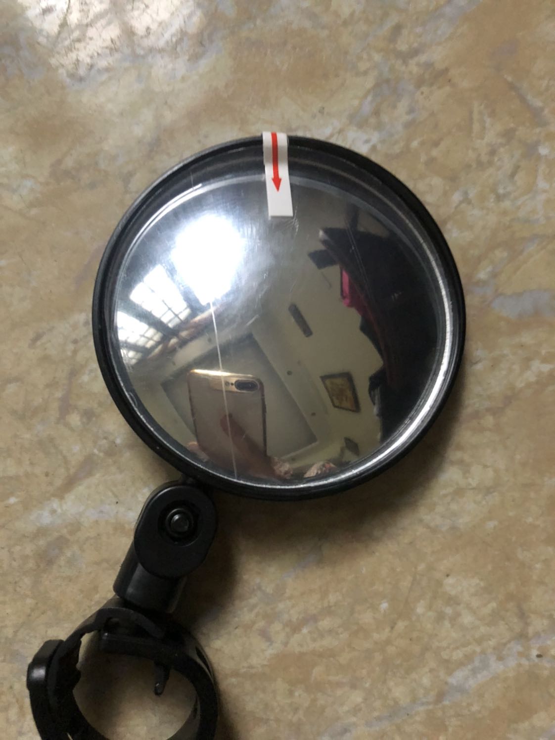 Gương bé chứ có to đâu, pó tay rồi, lần sau chắc phải để ý xem có kích thước đường kính nữa