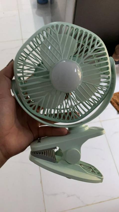 Quạt xịn xò . Màu đẹp dùng rất thích. Để bàn làm việc mùa nóng quá hợp lý