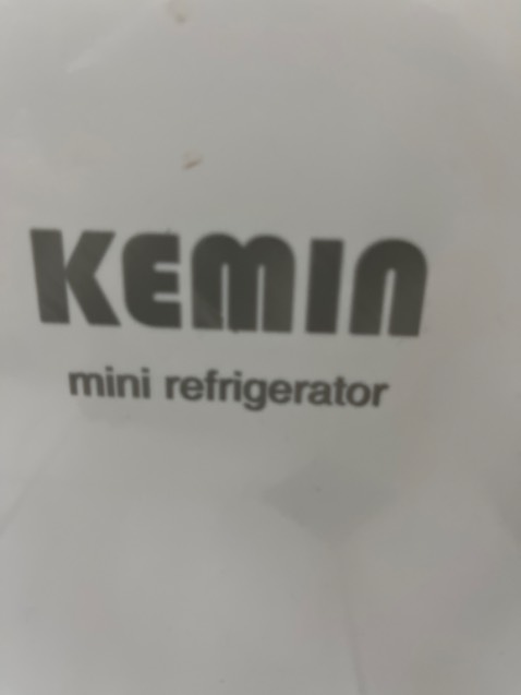 Máy chạy êm, Không ồn, nhưng bị chảy nước, độ bền như thế nào thì chưa biết! Hy vọng dùng bền xíu.